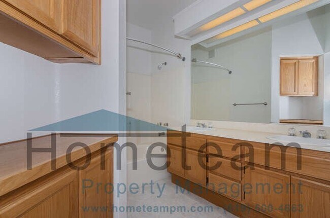 Building Photo - **500 MOVE IN CREDIT** 2BR / 2.5 BA 1314 SQFT TOWNHOME RANCHO DEL REY/ CHULA VISTA