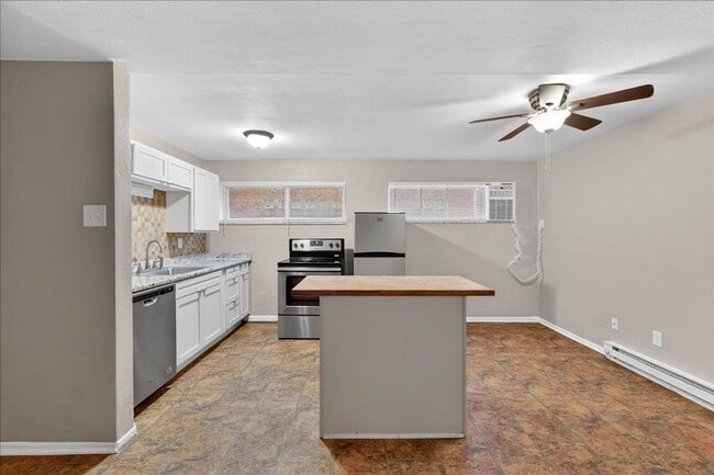 Building Photo - Jay ForganMord