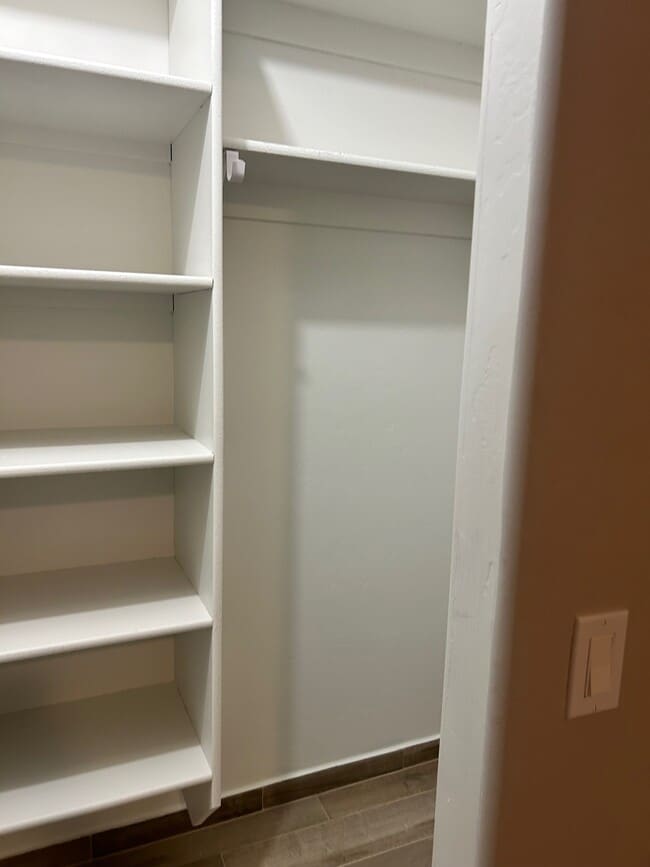 Building Photo - 382 W Quarry St