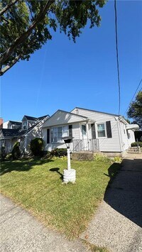 Building Photo - 151 Canton St