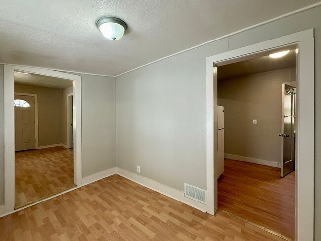 Building Photo - 1646 Greenwood
