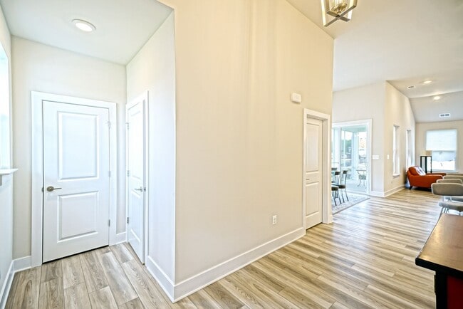 Building Photo - 24487 Robert Andrew Dr