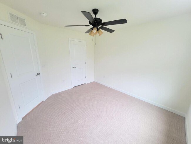 Building Photo - 1842 Boulder Dr