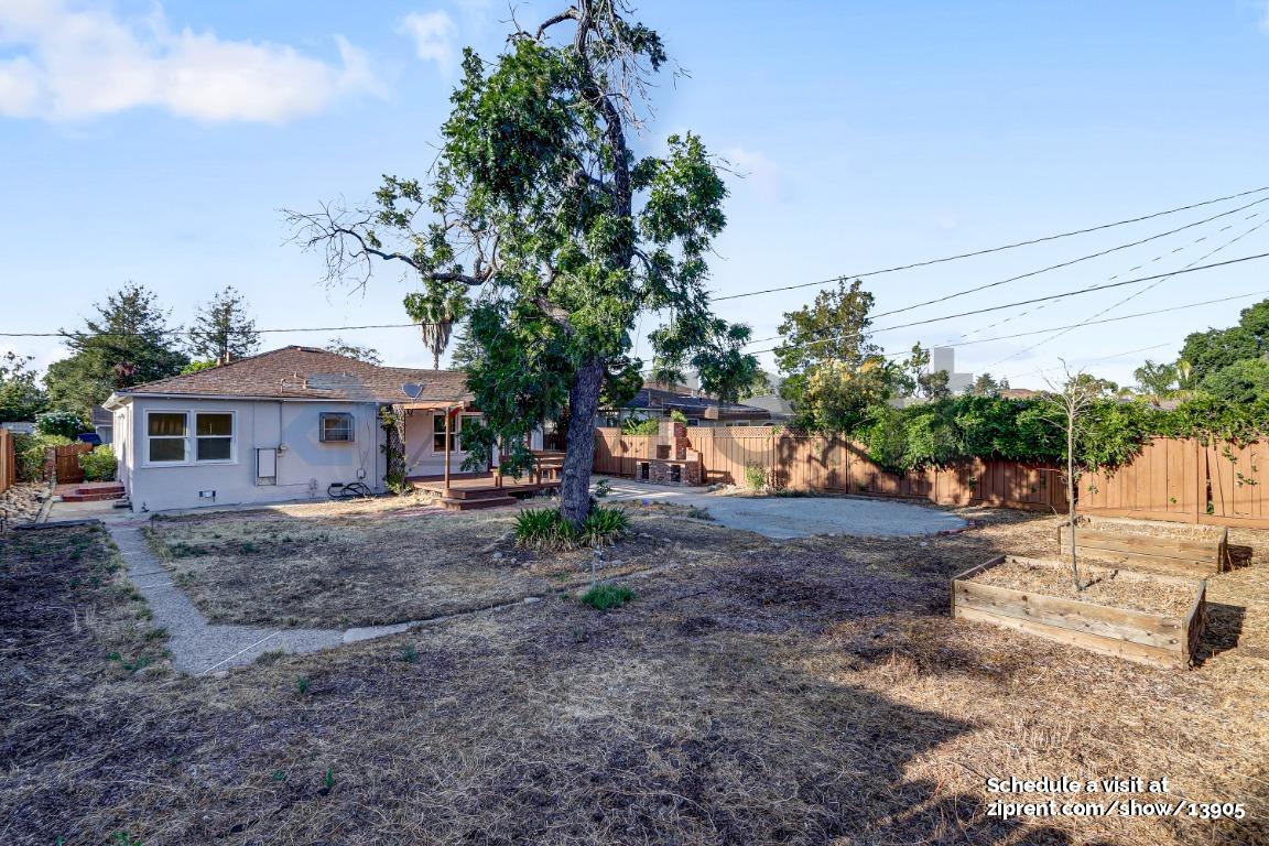 Building Photo - 15146 Herring Ave