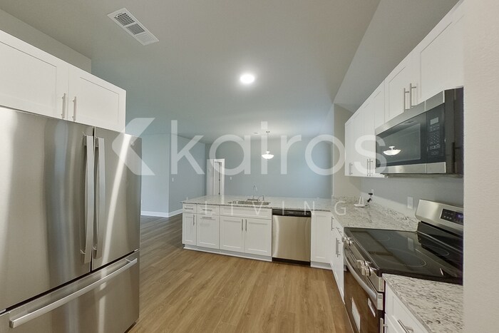 Building Photo - 22863 Monterey Ave