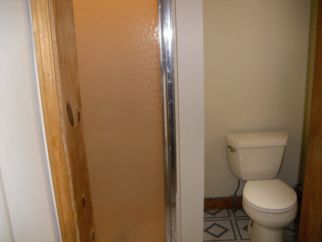 Building Photo - 1502 Centre Ave