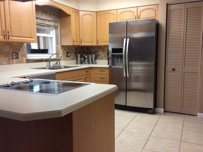 Building Photo - 533 Legume Drive