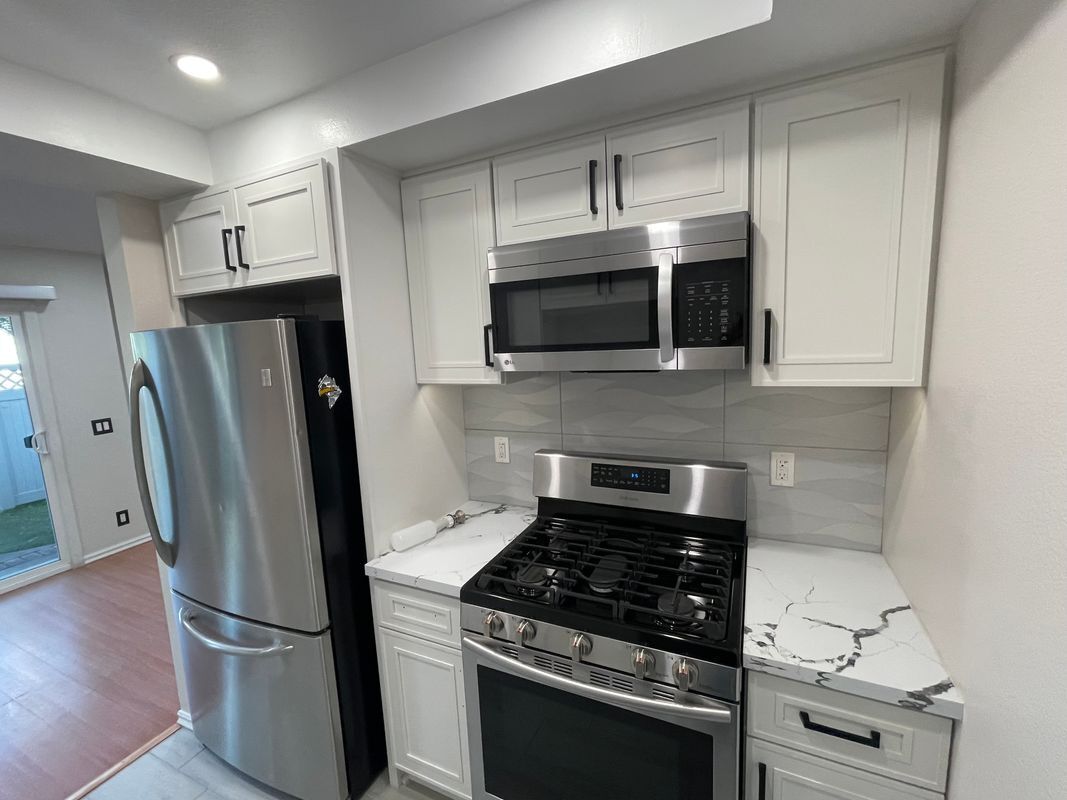 Building Photo - 228 S Esplanade St