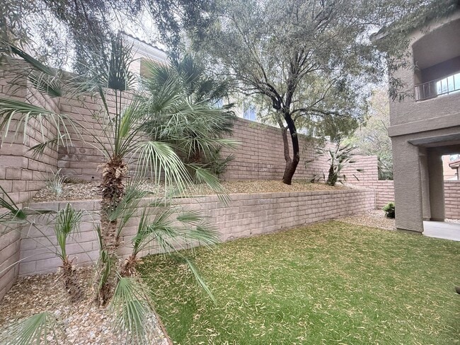 Building Photo - 11904 Amistoso Ln