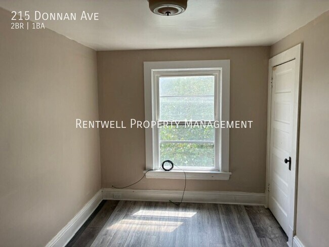Building Photo - 215 Donnan Ave