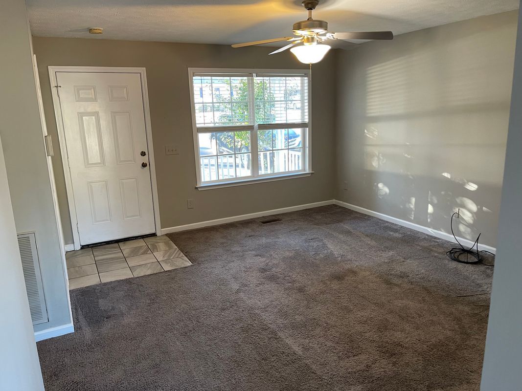 Building Photo - 1604 Baucom Dr