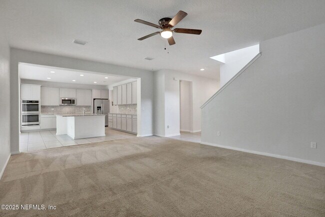 Building Photo - 277 Sandstone Dr