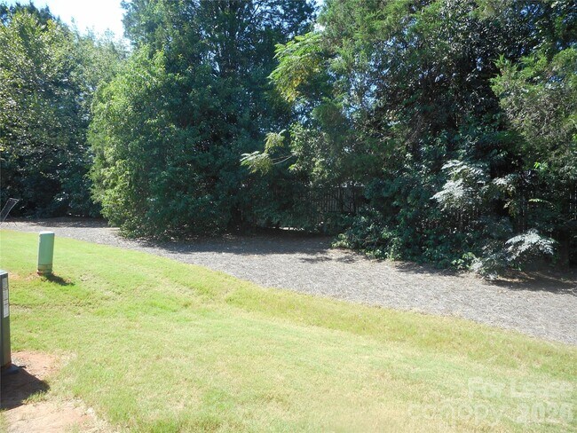 Building Photo - 5522 Harris Cove Dr