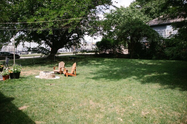 Building Photo - Waldo House