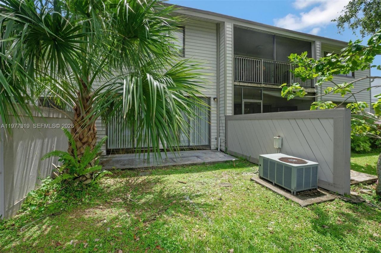 Building Photo - 9827 NW 37th St