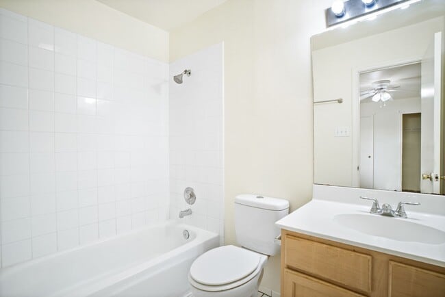 Building Photo - 6054 Bantry Bay