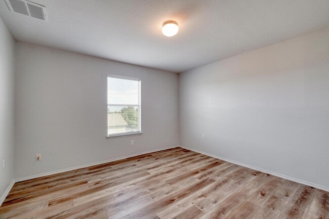 Building Photo - 9104 China Rose Dr