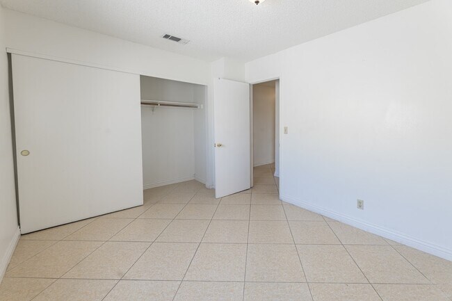 Building Photo - 6361 O'Bannon Dr