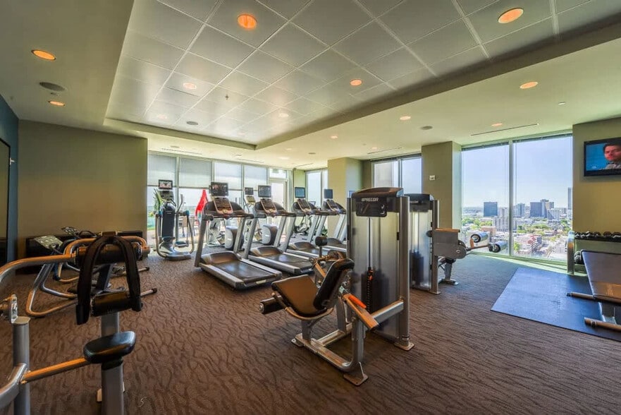 Building Photo - 830 Piedmont Ave NE