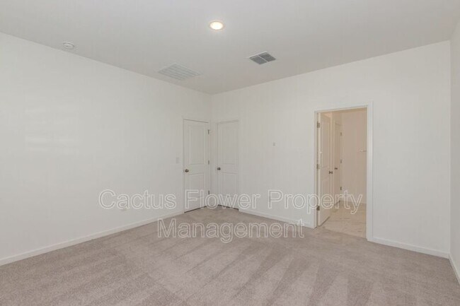Building Photo - 3044 W Bent Tree Dr