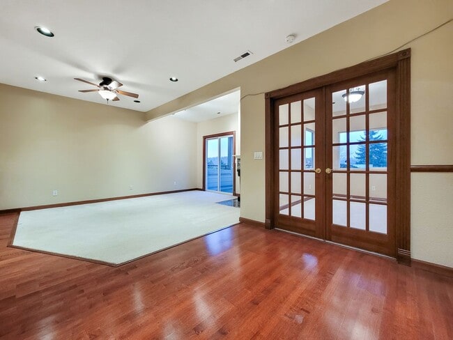 Building Photo - Cascade Mountain View Retreat: Elegant 2BR Condo in Downtown Redmond