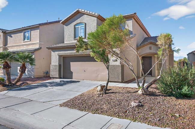 Building Photo - GOLF COURSE VIEWS AT SILVERSTONE RANCH (CENTENNIAL) - 2-STORY 3-BEDROOM HOUSE!