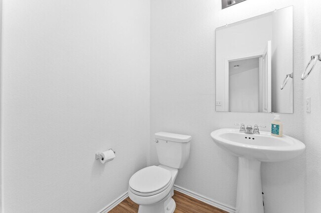 Building Photo - 129 Escondido Cir