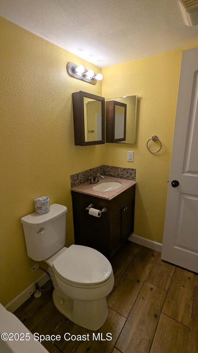 Building Photo - 107 San Juan Cir