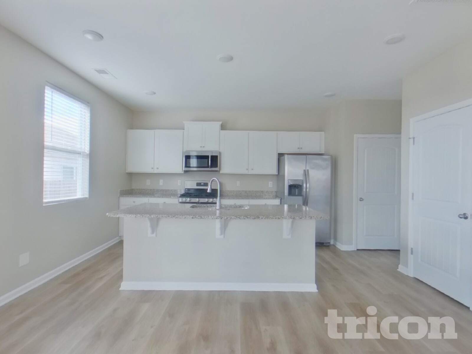 Building Photo - 753 Prominence Rd