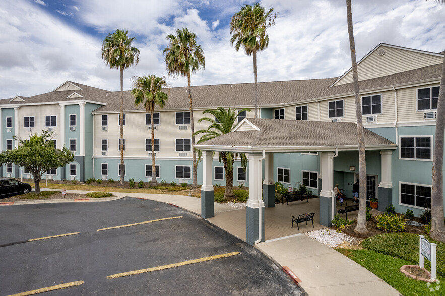 Primary Photo - Cimarron Senior Estates Apartments