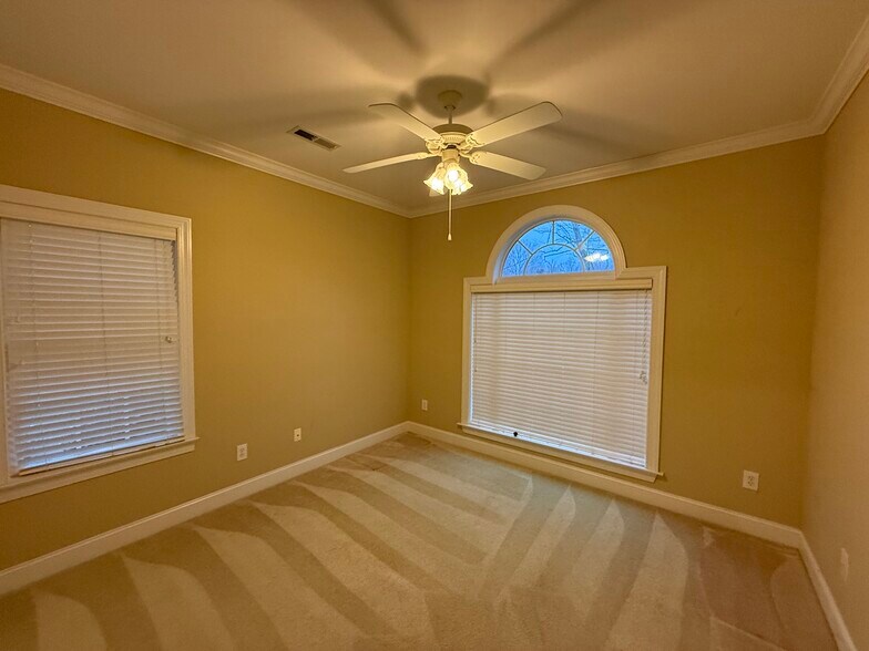 Building Photo - 2208 Anchoridge Ave