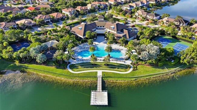 Building Photo - 9220 Meridian Dr N