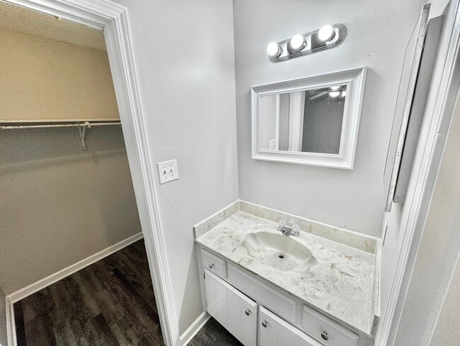 Building Photo - 7242 Rose Trail Dr
