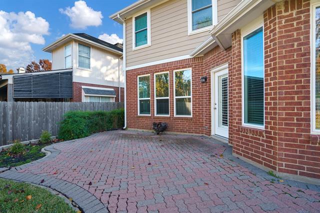 Building Photo - 2213 Heatherton Pl