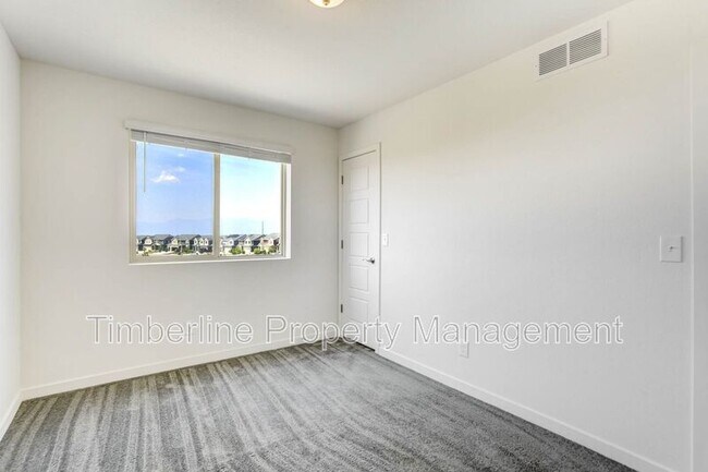 Building Photo - 6020 Ashmore Ln