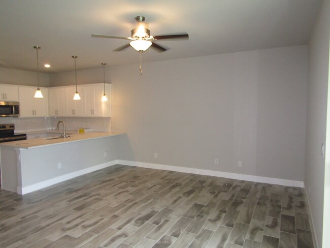 Building Photo - 9113 Waldrep St