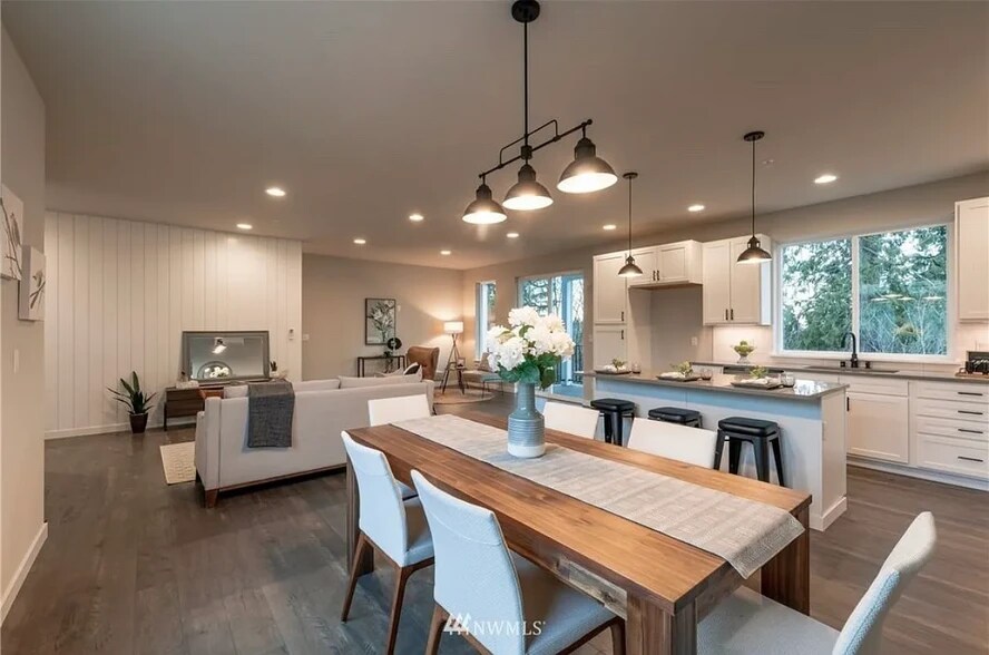 Building Photo - 11031 14th Pl SE