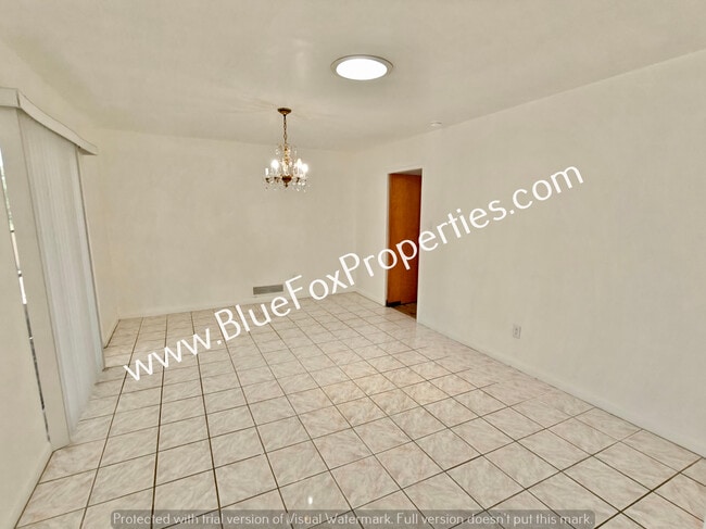Building Photo - 5755 E 6th St