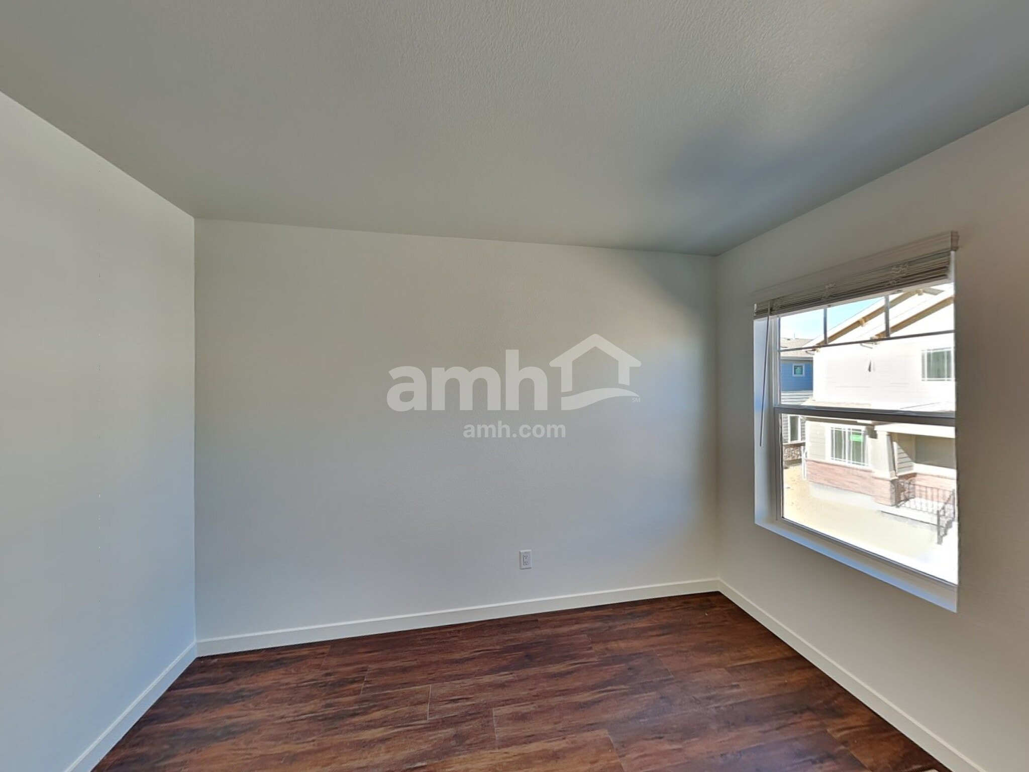 Building Photo - 384 N Addison Way