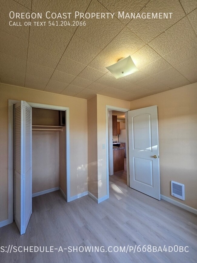 Building Photo - 1441 NW 20th St