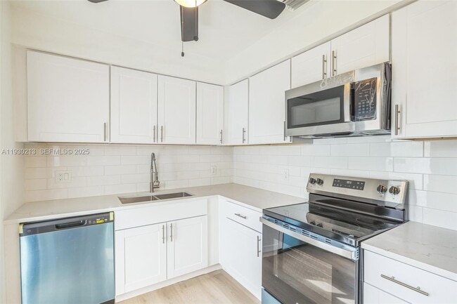 Building Photo - 9055 NW 33rd Ave