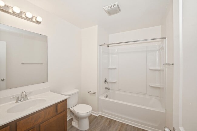 Building Photo - 1025 Rook Rd