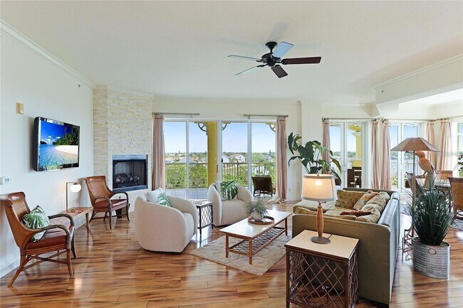 Building Photo - 1308 Old Stickney Point Rd