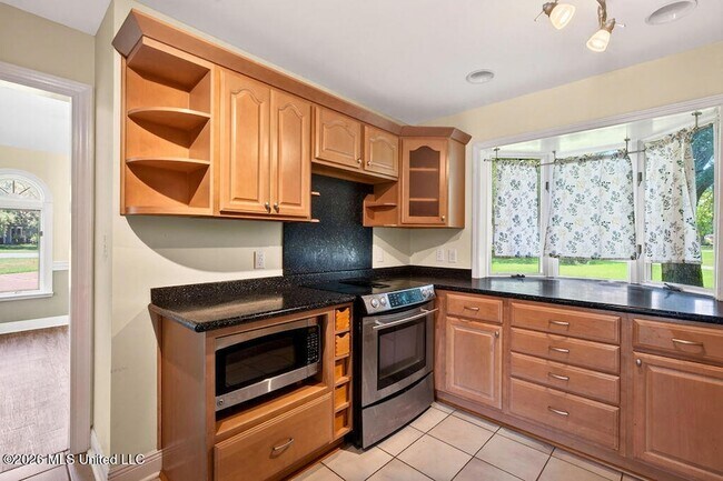 Building Photo - 219 Tantallon Dr