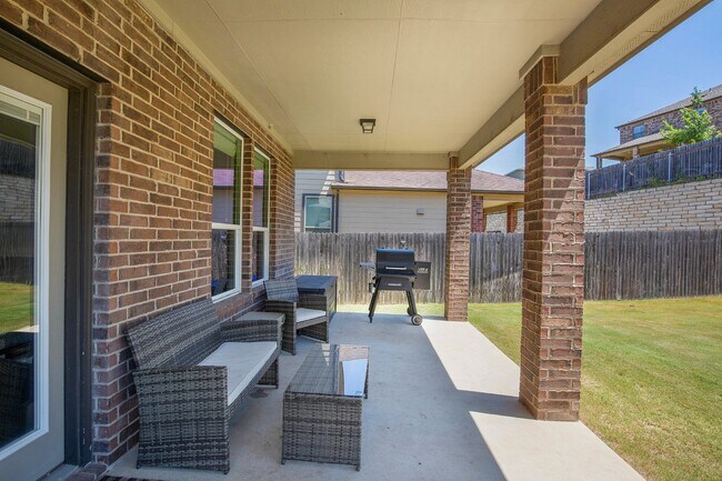 Building Photo - Spacious Home in Easton Park / McKinney Falls