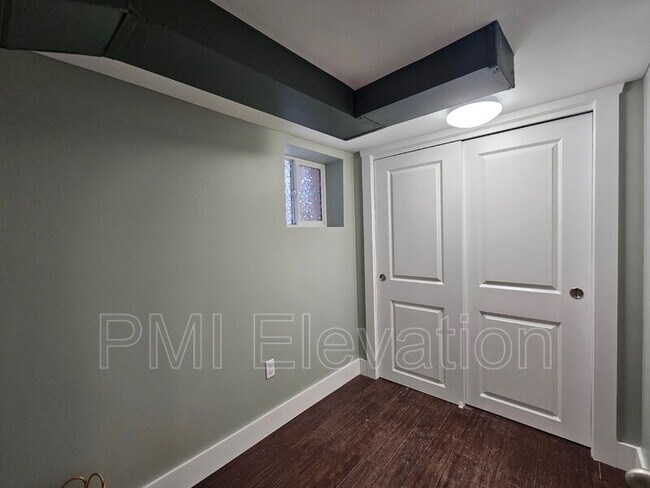 Building Photo - 1529 Lowell Blvd