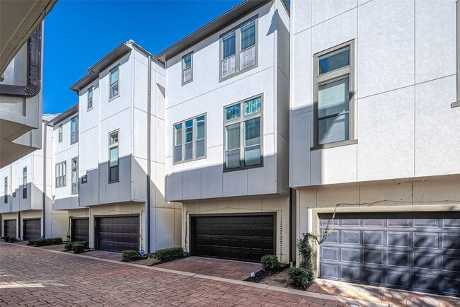 Building Photo - 2634 Texas St