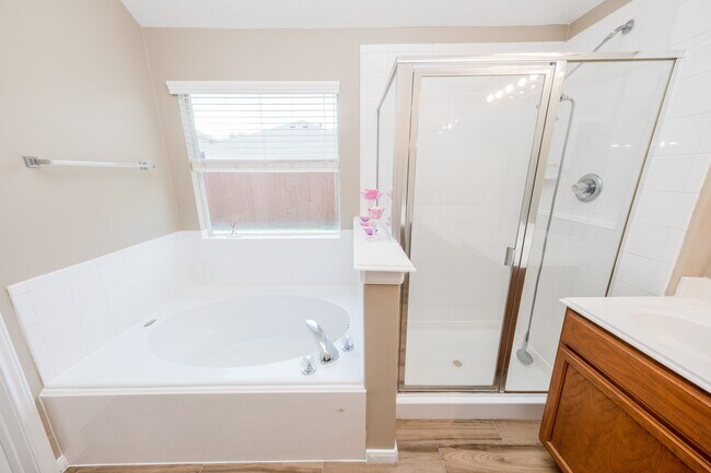 Building Photo - 19247 Dillsbury Ct