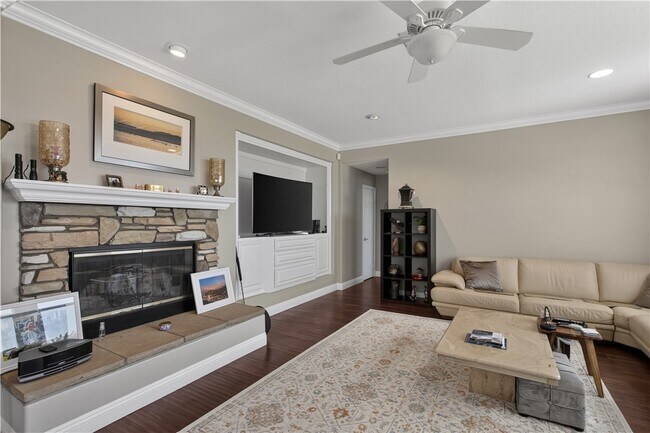 Building Photo - 4459 Putting Green Dr