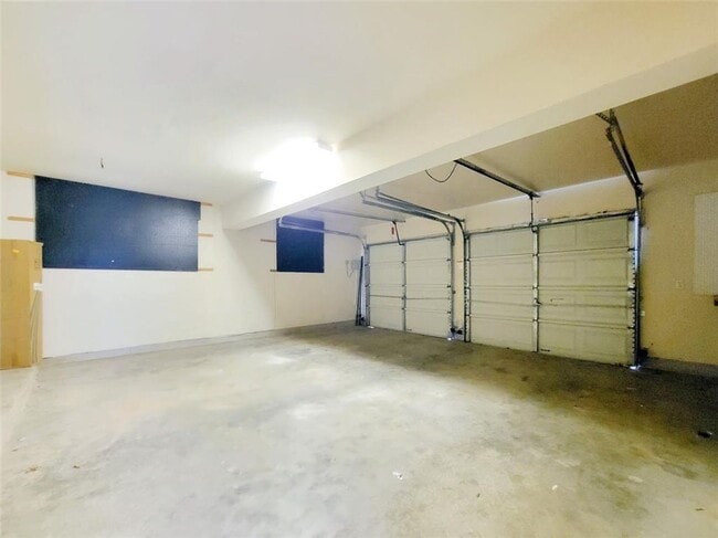 Building Photo - 3/BR, 2.5/BA Two-Level Home in Round Rock!